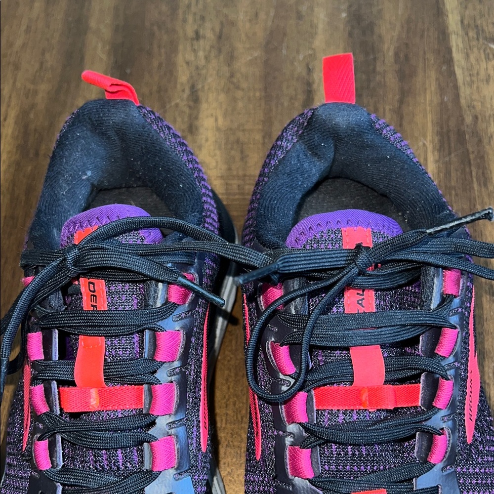 Brooks Caldera 5 Purple and Pink Athletic Running Shoes Womens Size 7.5 - Picture 10 of 14